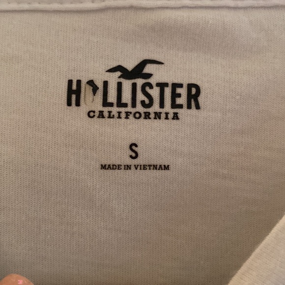 Hollister long sleeve - Picture 2 of 4
